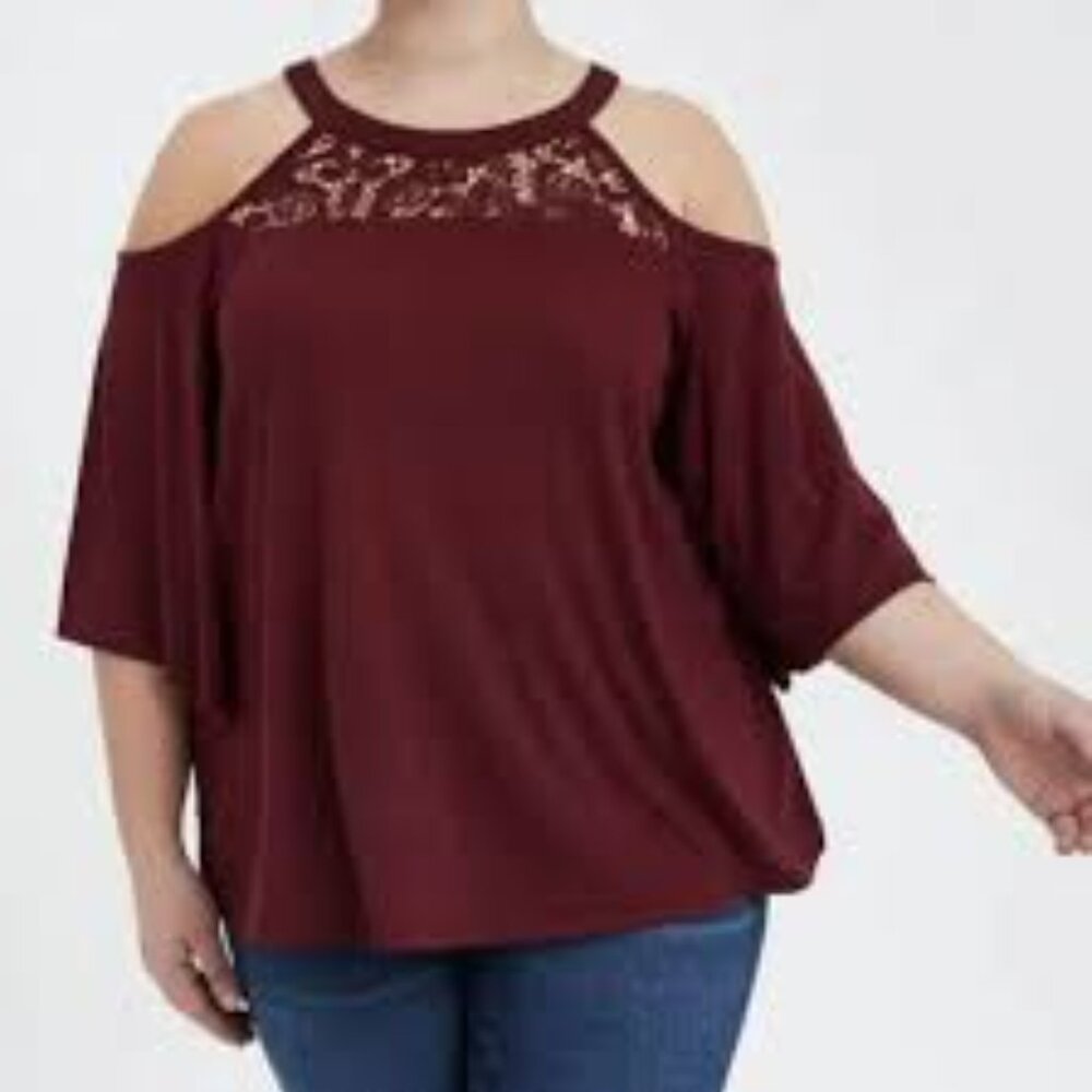 Torrid Cold Shoulder Top  - Size 2 (US 18/20)